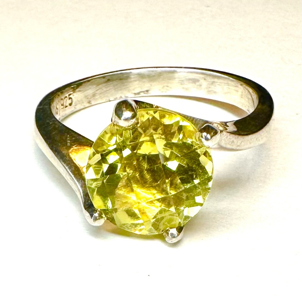 NEW!! Sterling Silver SIZE 9 Ring Yellow Stone